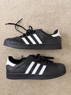 Adidas Superstar Black Foundation